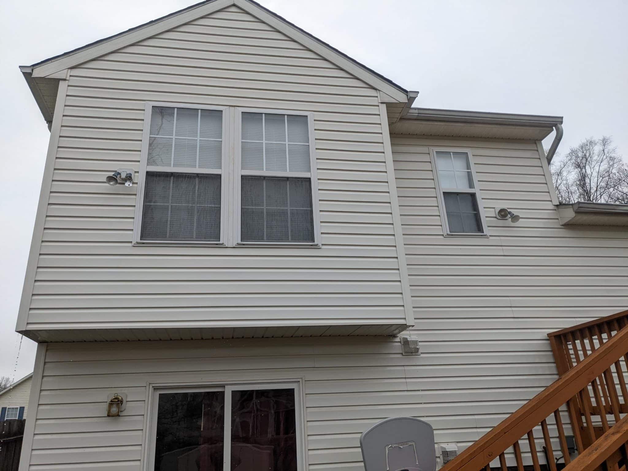 Newly Cleaned House Siding After Pressure Washing by Maryland Pro Wash, With all Dirt and Grime Removed for a like-new look