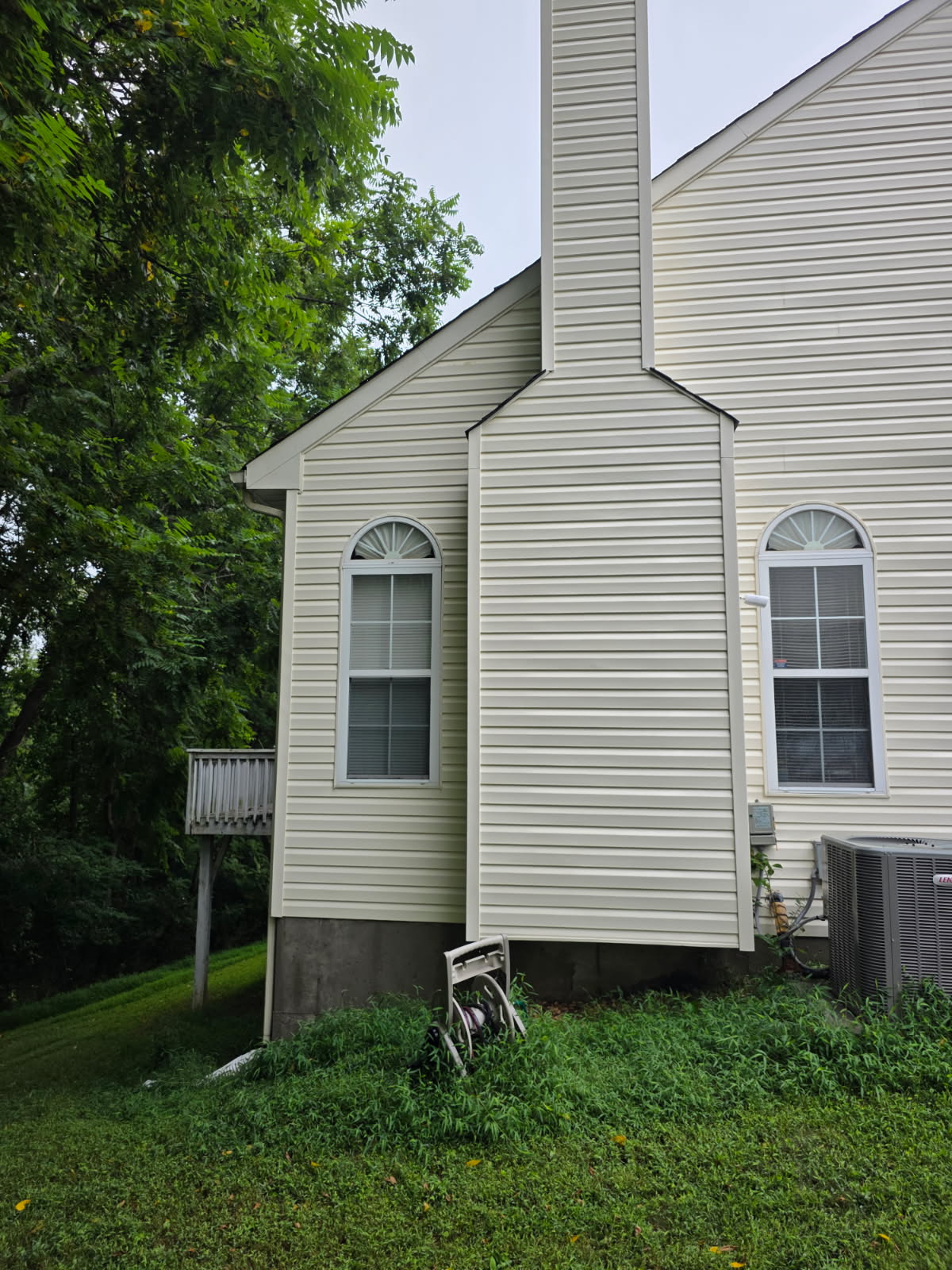 After Chimney Side of White House Pressure Washing By Maryland Pro Wash 